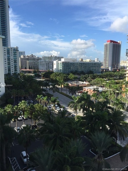 Photo - 3801 S Ocean Drive Unit 10V