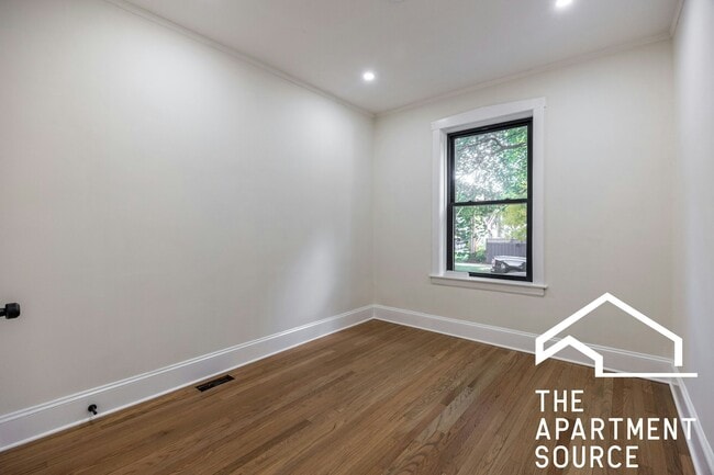 Foto del edificio - 4638 N Hamilton Ave