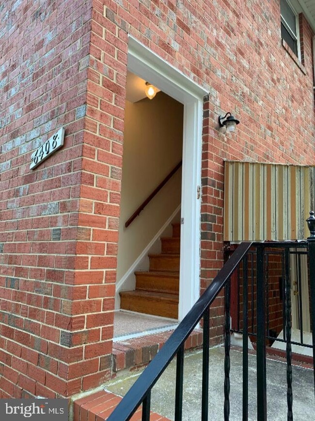 Building Photo - 6408 Everall Ave