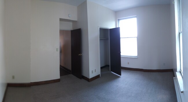 Building Photo - 213 Albion Pl