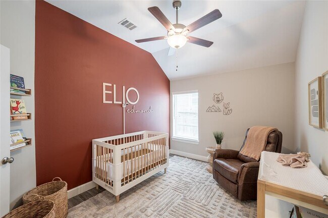 Foto del edificio - 451 Stonebrook Ln