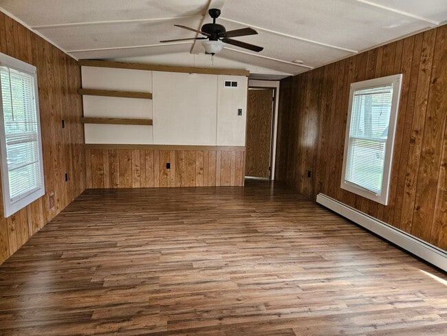 Building Photo - 2 Bedroom Trailer For Rent in Clearfield