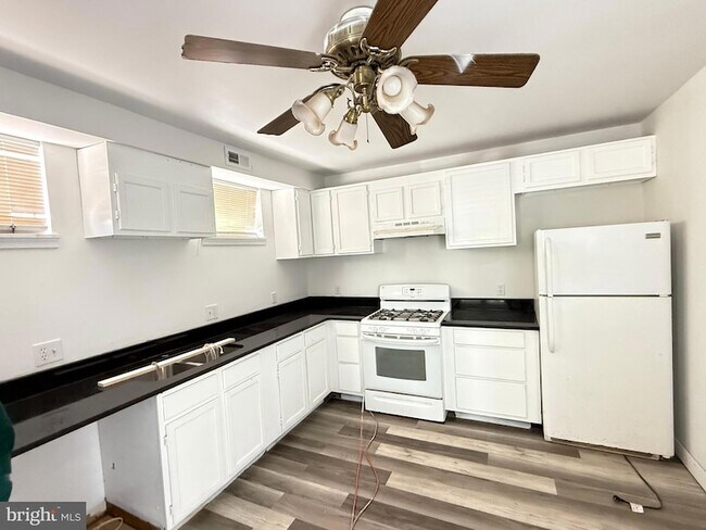Foto del edificio - 606 Stuart St