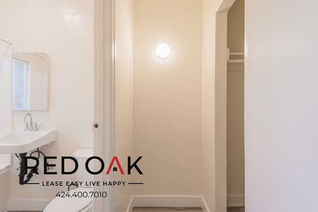 Building Photo - Marvelous Completely Remodeled Bright and ...