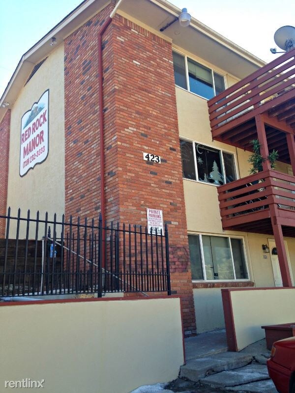 423 E Fountain Pl, Manitou Springs, CO 80829 Room for Rent in Manitou