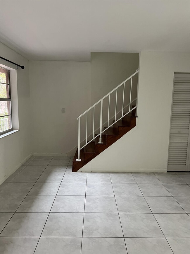 Foto del edificio - 1100 SE 4th Ave