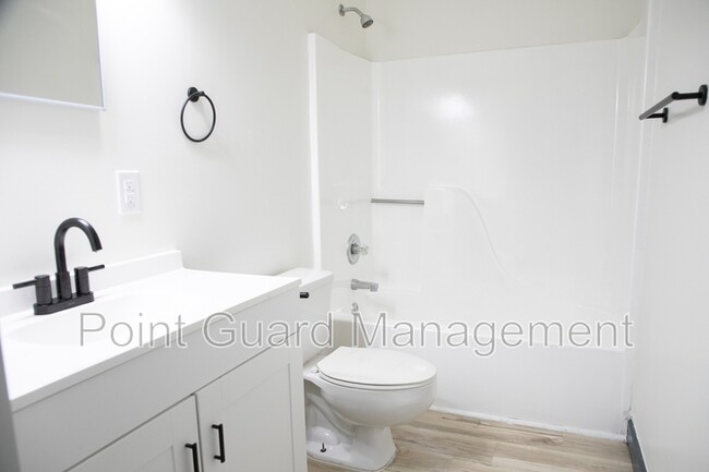 Foto del edificio - 7110-7122 Jones Circle - 7118-8