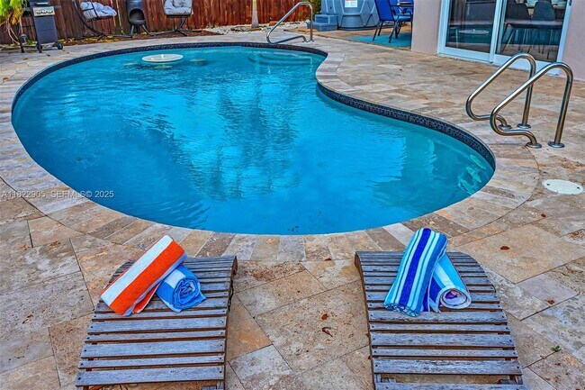 Foto del edificio - 4633 SW 28th Ave