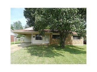 Building Photo - 3205 Bistineau Dr