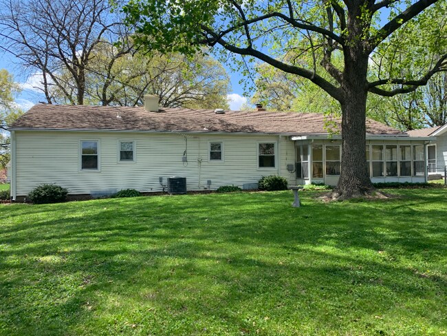 Foto del edificio - 4943 NE Gladstone Ave