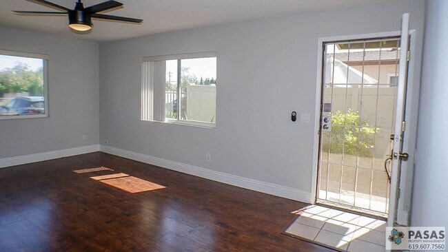 Building Photo - Gated Condo in the Heart of El Cajon