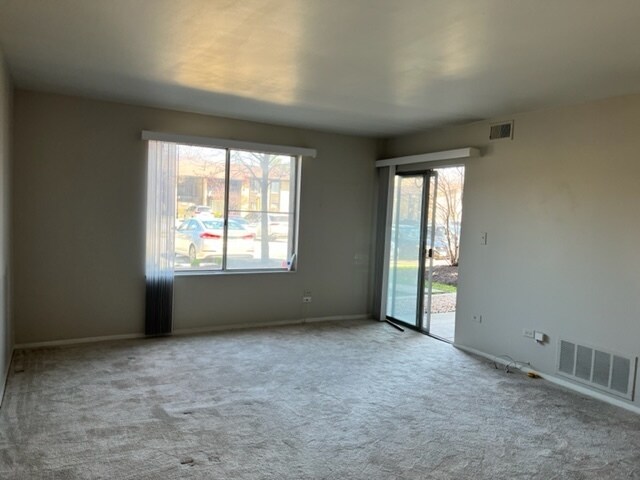 Building Photo - 6188 Pinewood Ct
