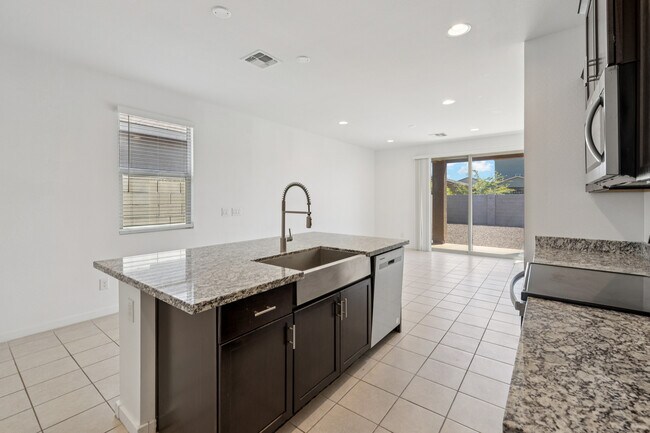 Foto del edificio - 4325 W Allen St