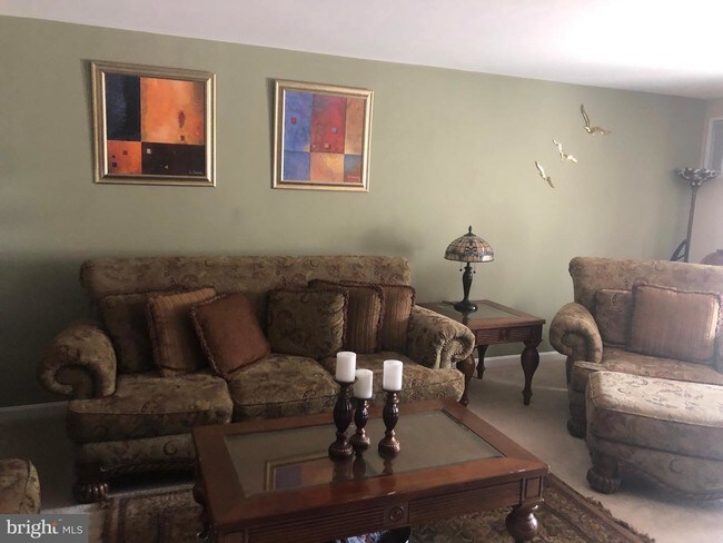 Foto del edificio - 101 Carol's Pl