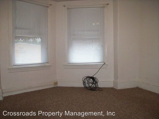 Foto del edificio - 1004 Marshall Ave