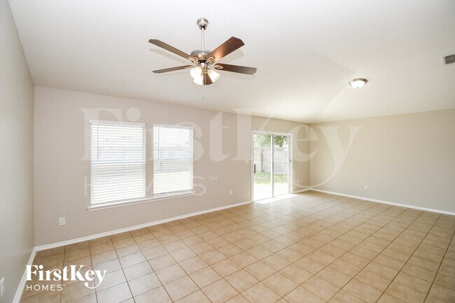 Foto del edificio - 7574 Mishkie Dr