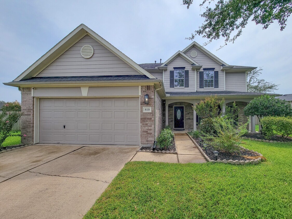 Foto principal - 819 Arlington Ln