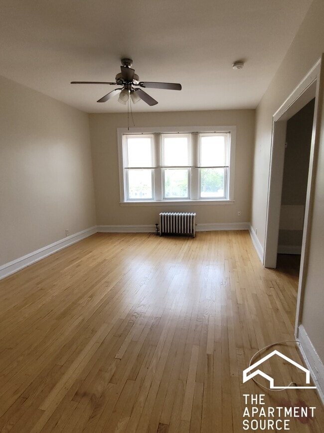 Photo - 1145 W Morse Ave Apartment