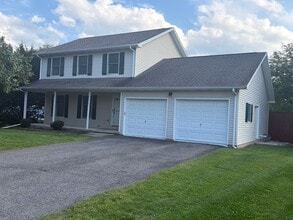 Building Photo - 3017 Fairchild Ln
