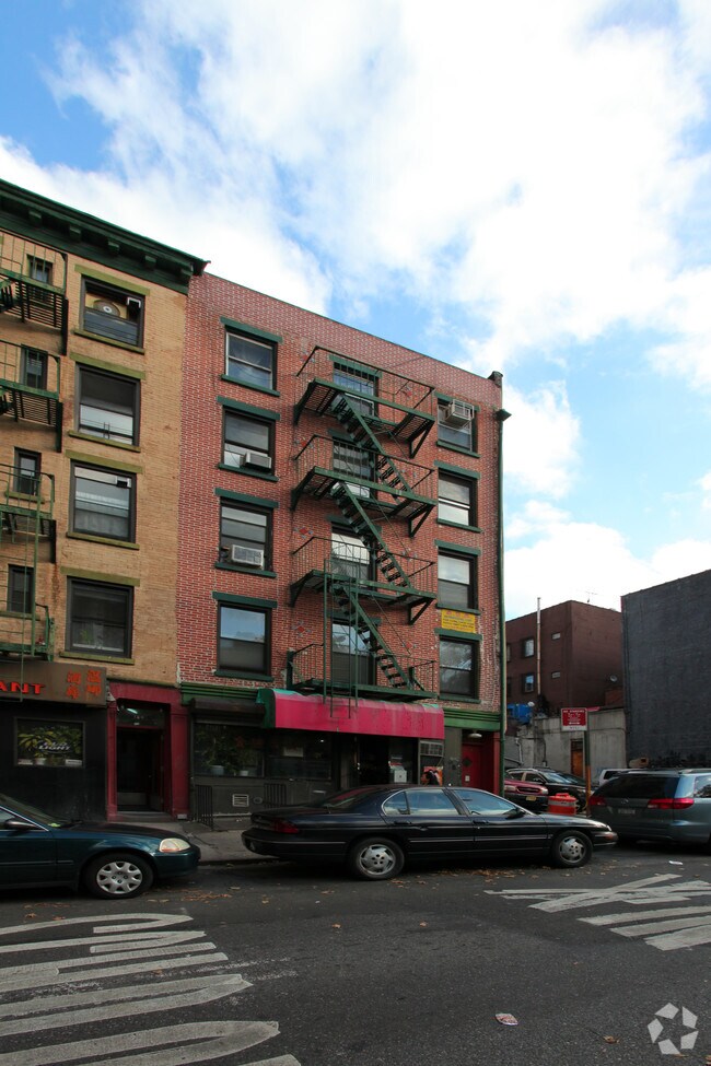 Building Photo - 102 Bayard St