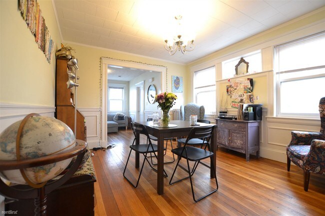 Foto del edificio - 122 Bennett St