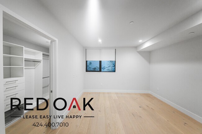 Building Photo - 1415 Reeves St