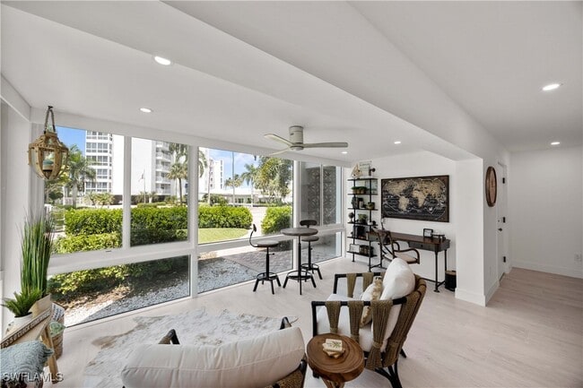 Foto del edificio - 2100 Gulf Shore Blvd N