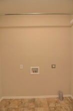 Building Photo - 3747 Bear Creek Ave