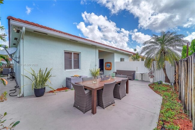 Building Photo - 16266 SW 54th Ter