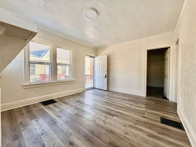 Building Photo - 1503 Hermosa Pl