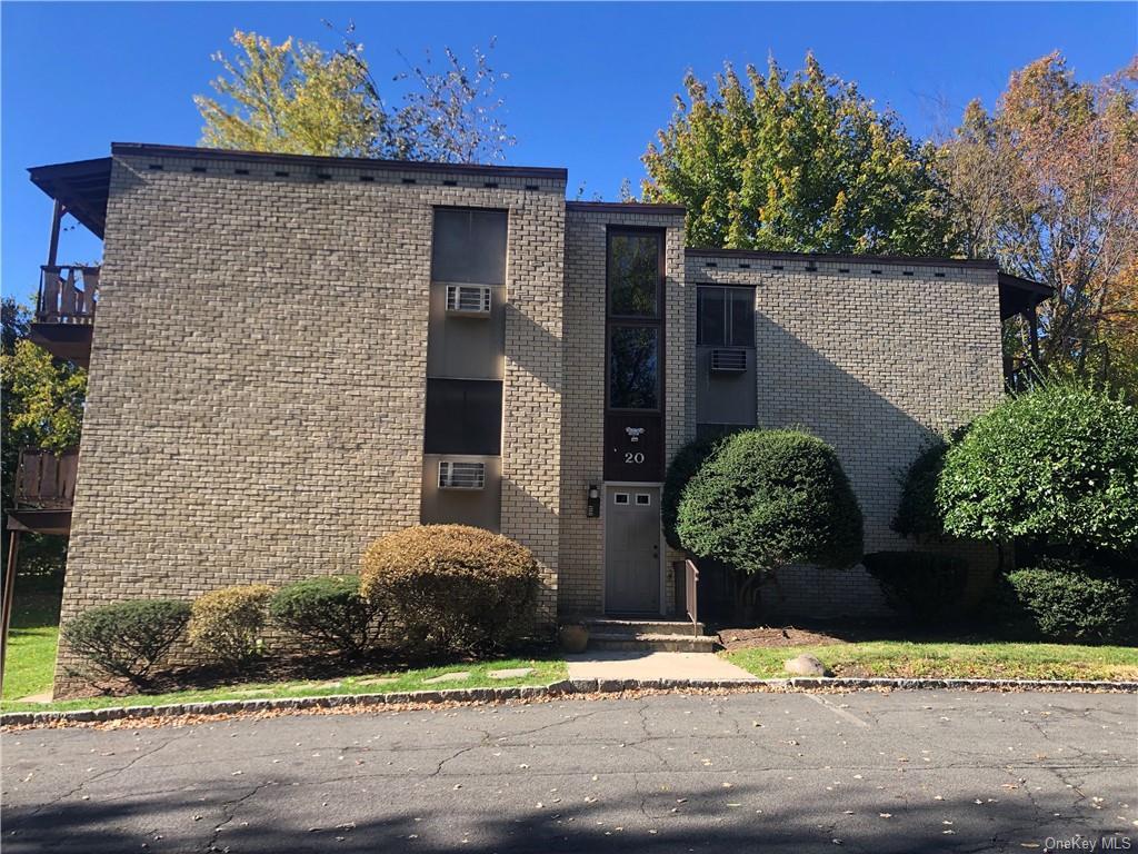Primary Photo - 20 Fisher Ave