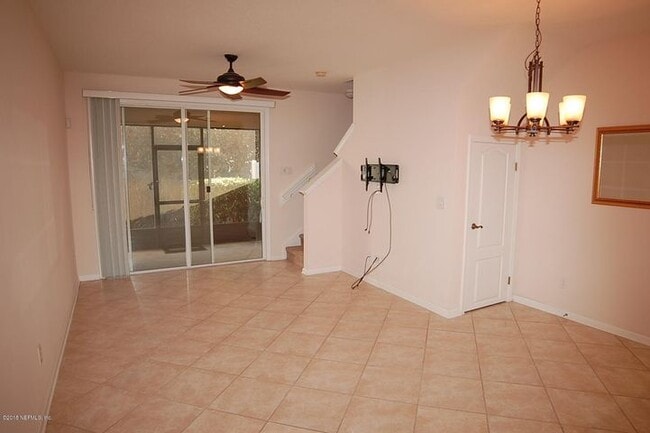 Foto del edificio - 6182 Bartram Village Dr