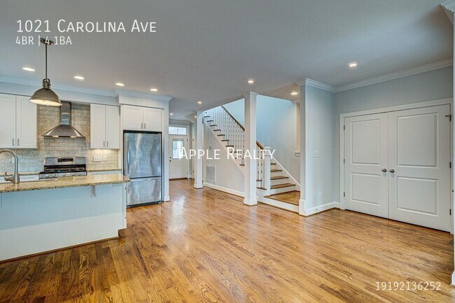 Foto del edificio - 1021 Carolina Ave