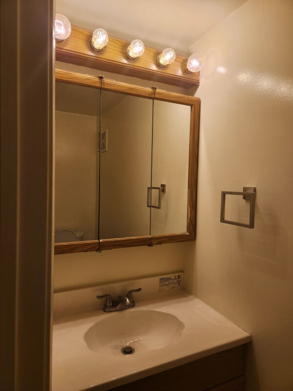 Foto del edificio - 603 Twin Brook Ln