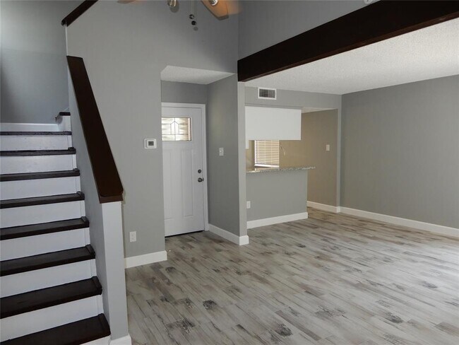 Building Photo - 26612 Quail Ct