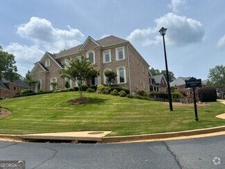 Building Photo - 8910 Pinehurst Cove