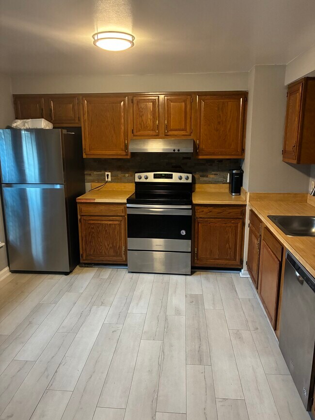 Foto del edificio - 623 Saint Georges Station Rd