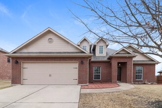 Building Photo - 1625 Salado Tr