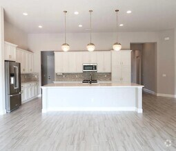 Building Photo - 211 Heatherwood Ct