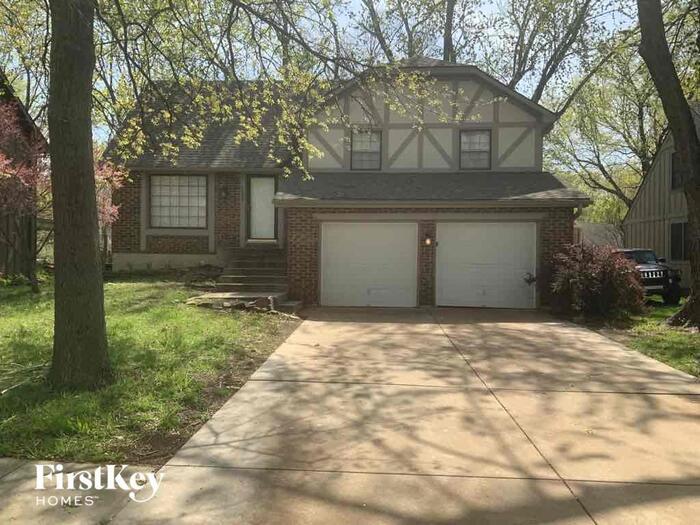 Primary Photo - 2009 E Jamestown Dr
