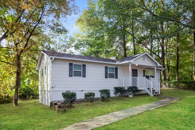 Building Photo - 4674 Dodson Rd