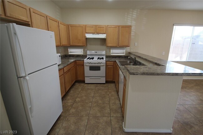 Building Photo - 8952 Gray Quail Ct