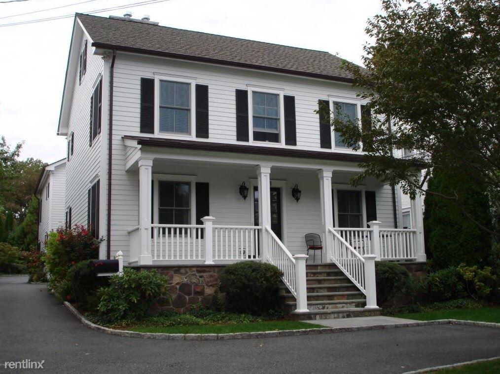 Primary Photo - 3 br, 2.5 bath House - 68 Northfield St 68...