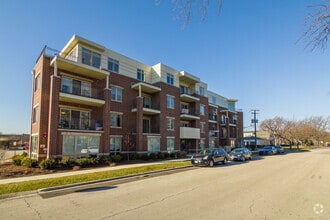 Building Photo - 1212 Vine Ave
