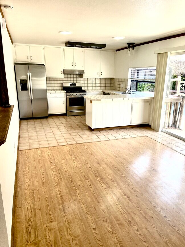 Kitchen - 9950 Sappington Ct