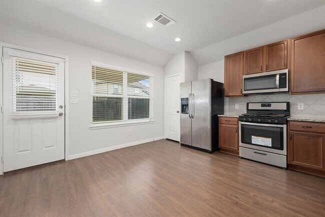 Foto del edificio - 17555 Greystanes Rd