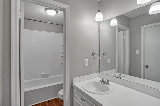 Building Photo - Beautiful Home for Lease!