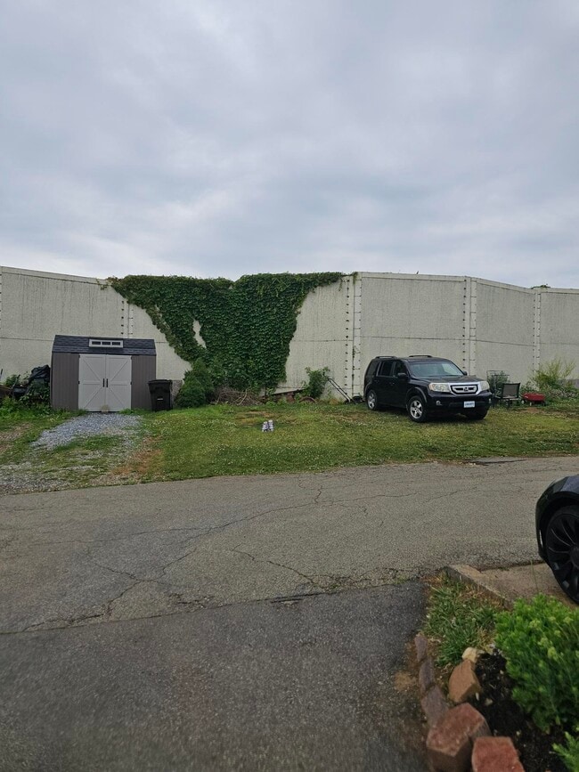 Photo - 16 Markel Rd (Malvern, PA) Townhome