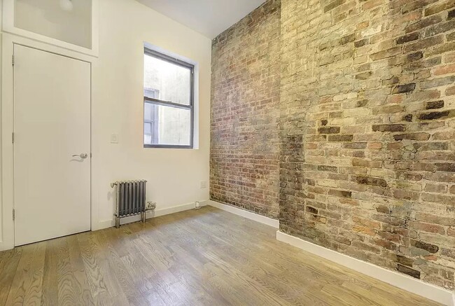 Building Photo - 130 Allen Street