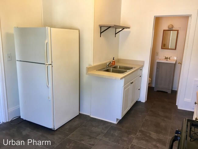 Foto del edificio - 451 4th St NW